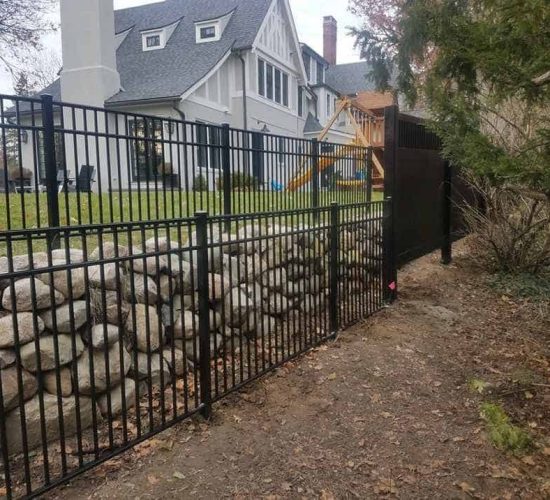 Aluminum Fence Installation (6)