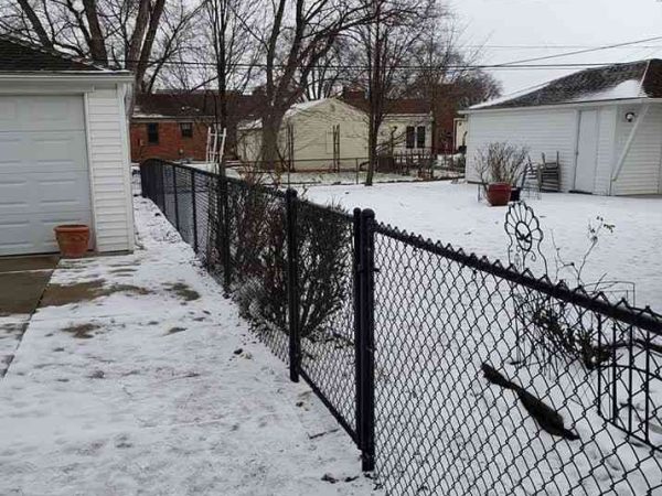 Chain Link Fence Installation (4)