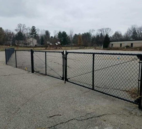 Eastside Fence | Chainlink Fence Installation Chain Link Fence Installation (6)
